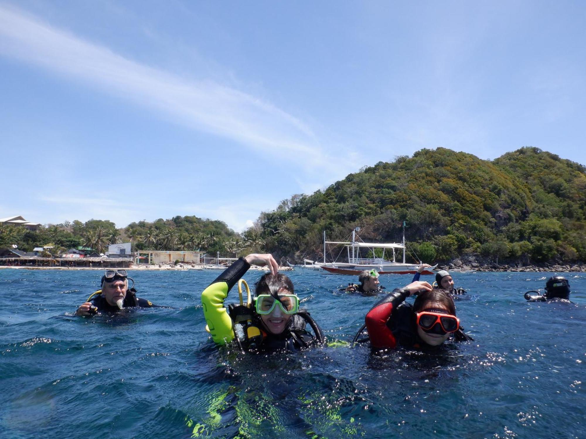 Liberty'S Lodge And Diving - Apo Island Dumaguete City Bagian luar foto